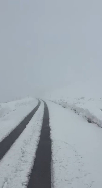 Nisan ortasında kış geri döndü: Kars-Erzurum karayolu beyaza gömüldü 6 nisan ortasinda kis geri dondu kars erzurum karayolu beyaza gomuldu 2 ci6MP4An