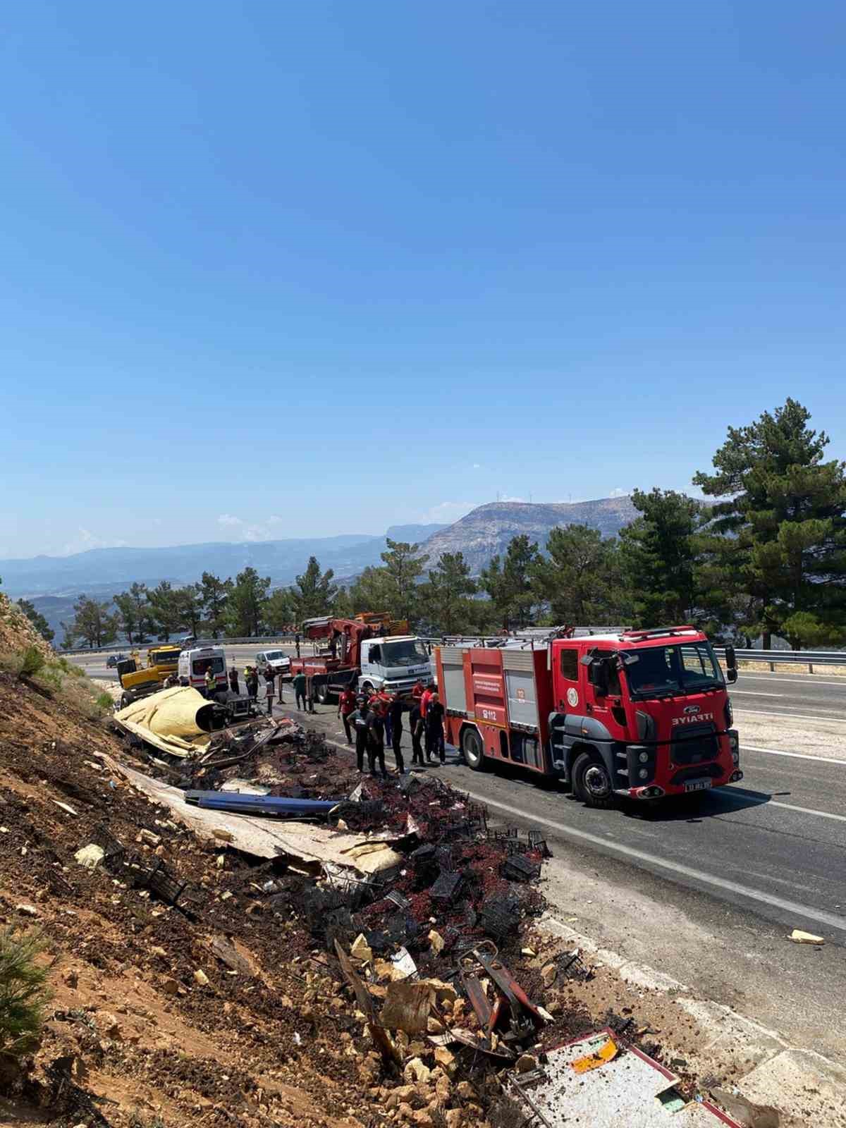 nisanina gunler kala trafik kazasinda hayatini kaybetti 2 Be7I9Hk5