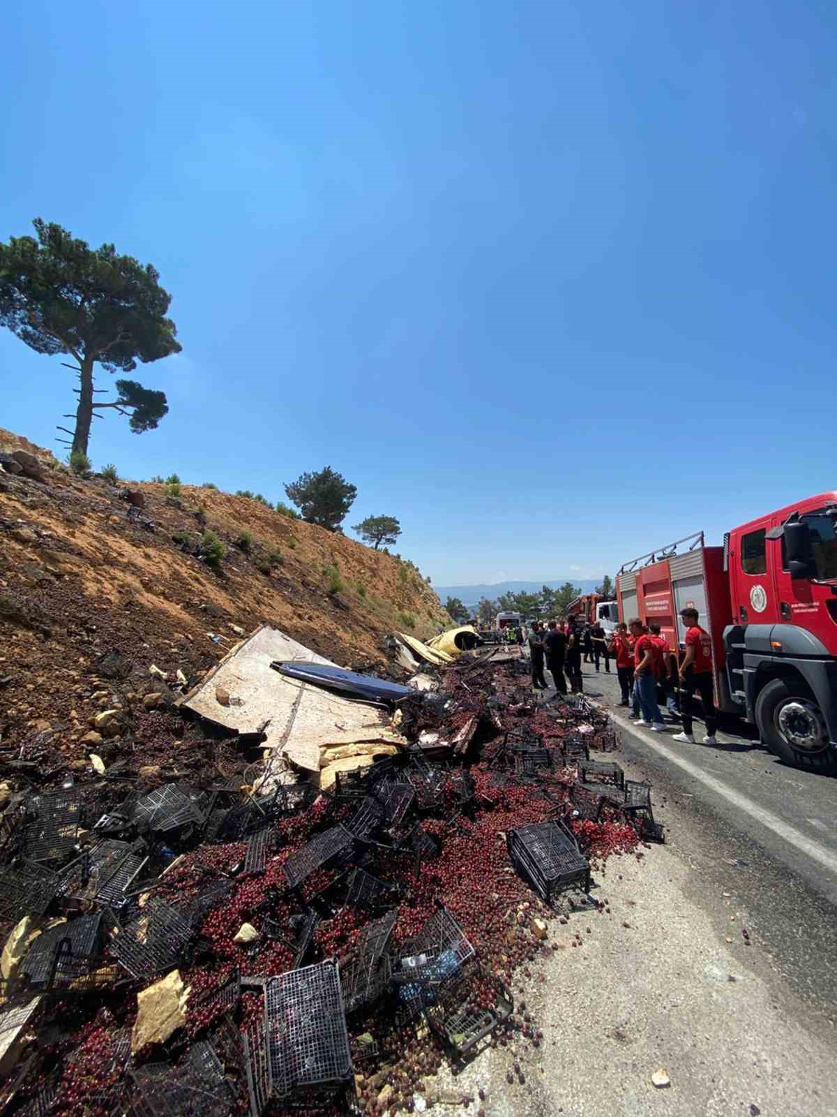 nisanina gunler kala trafik kazasinda hayatini kaybetti 3 YcX7i5BL