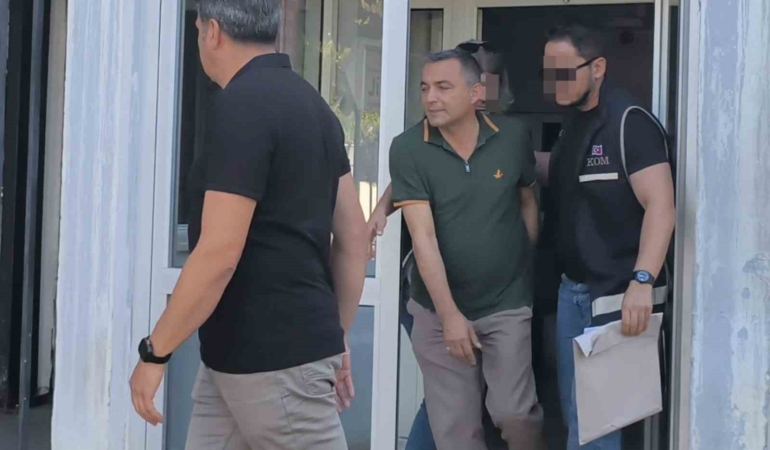niyazi-nefi-kara-kulce-altinlari-televizyonda-gordum-g22586sI.jpg