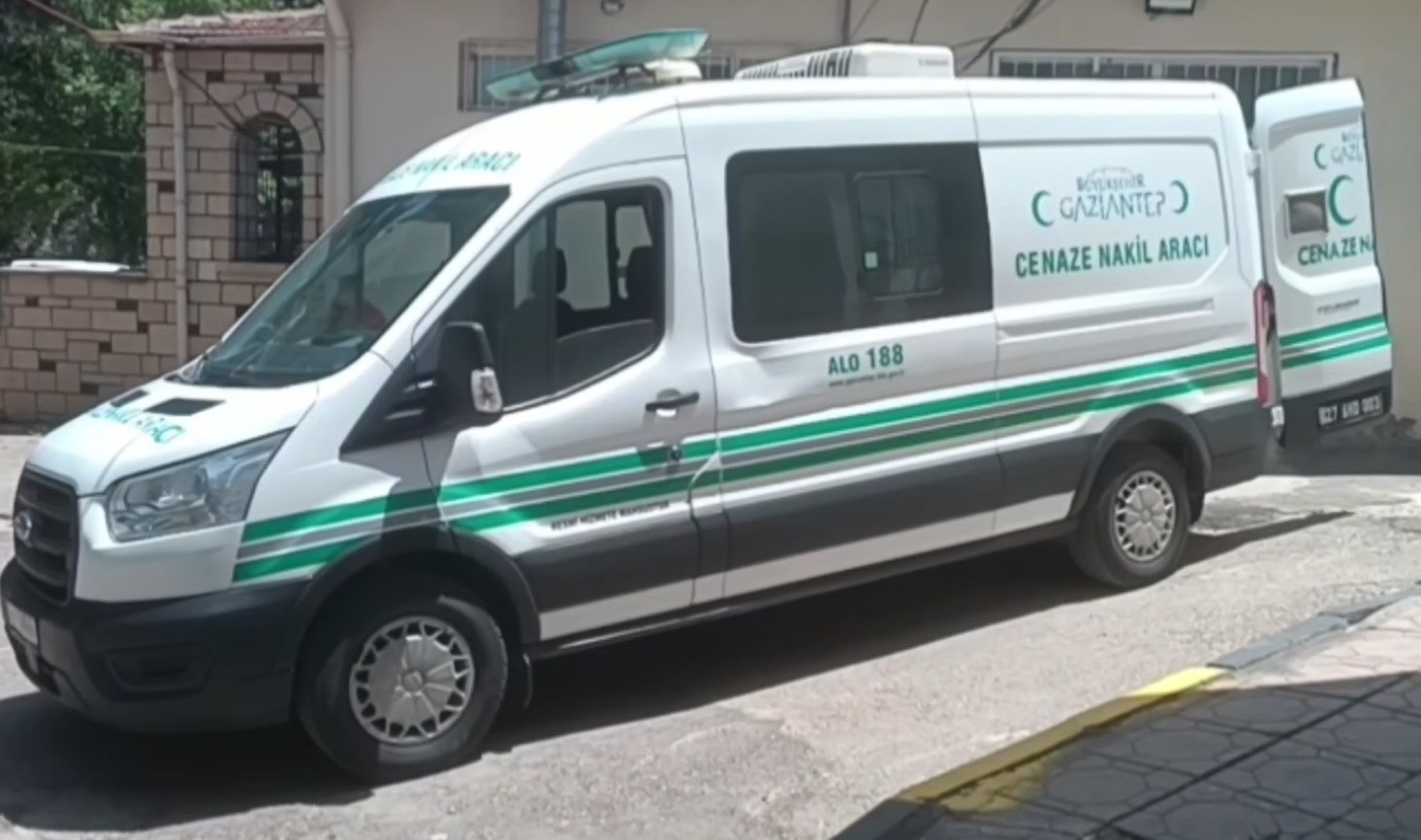 nizipte 2 gundur kayip olan cocuk firat nehrinde olu bulundu 1