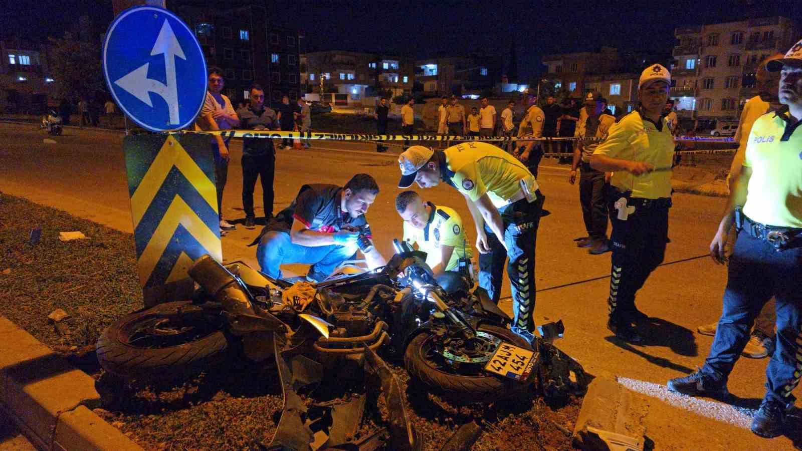 nizipte iki motosiklet carpisti 4 yarali 1 CyUnZUqH