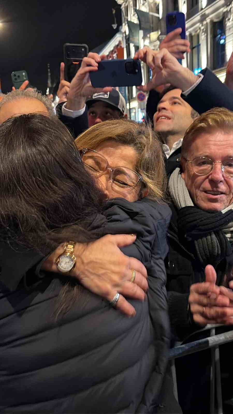 nobel odullu venezuelali muhalefet lideri machado 16 ay sonra ilk kez kamuoyu onunde 14 cRGsbuZl