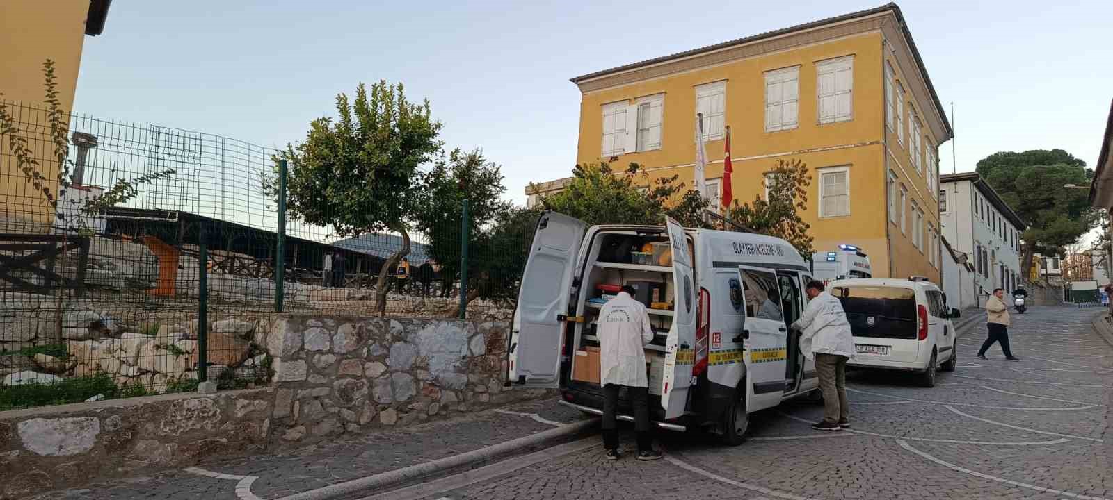 nobet yerinde olu halde bulundu 1 Bq27NpaP