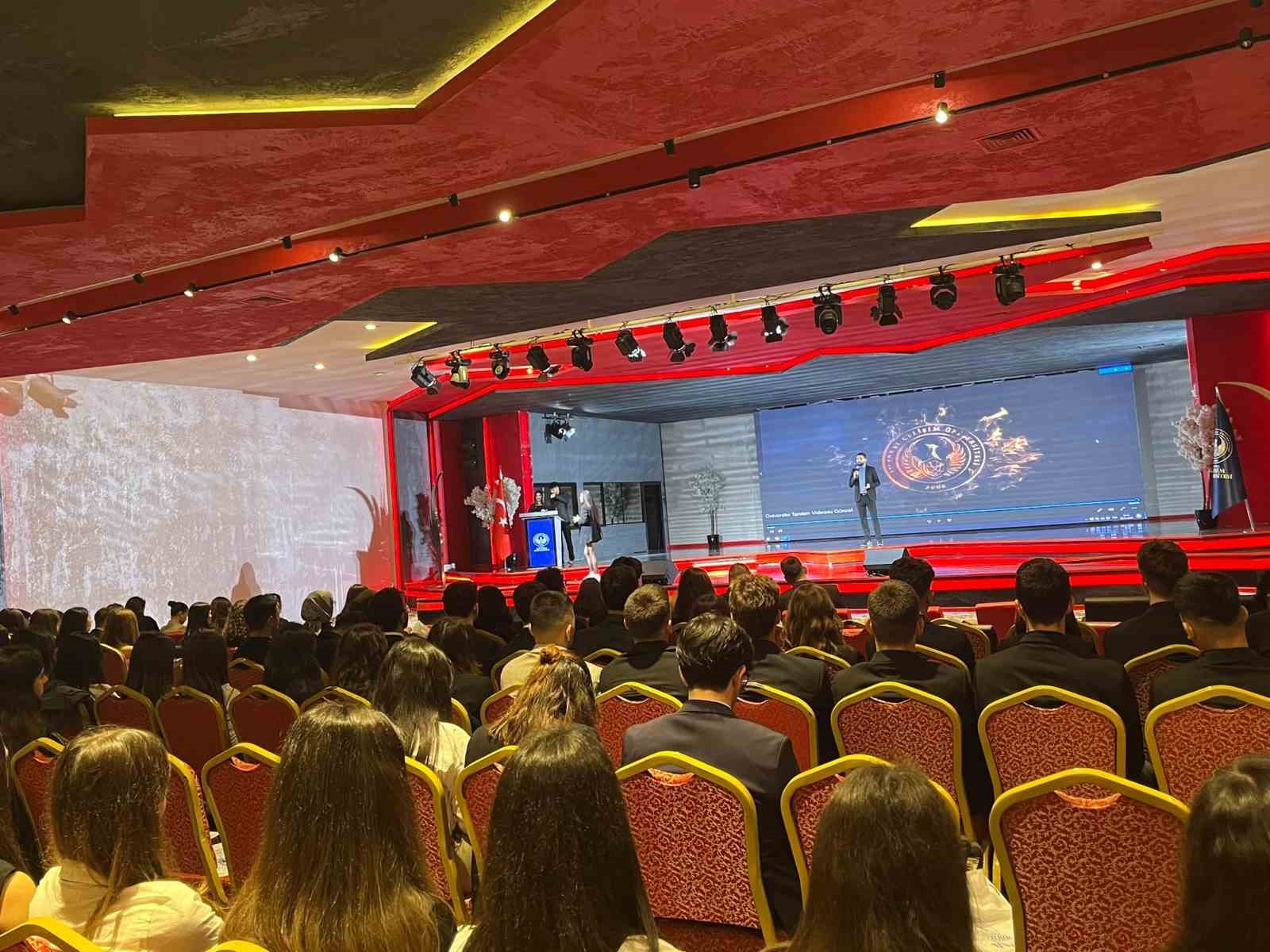 novus sosyal medya ve gerceklik algisi calistayi 1