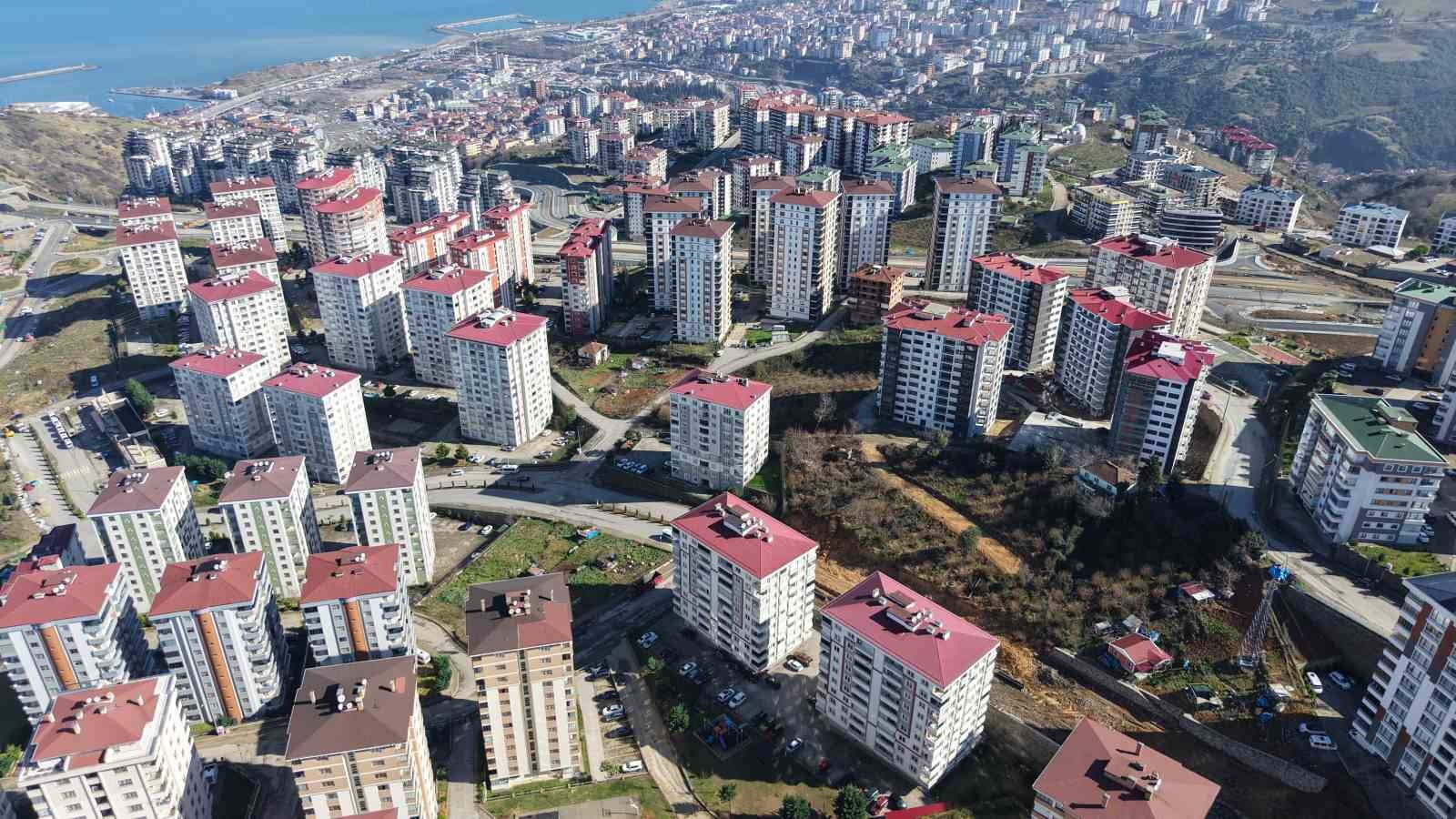 nufus yogunlugu bakimindan karadenizin en kalabalik mahallesi 4