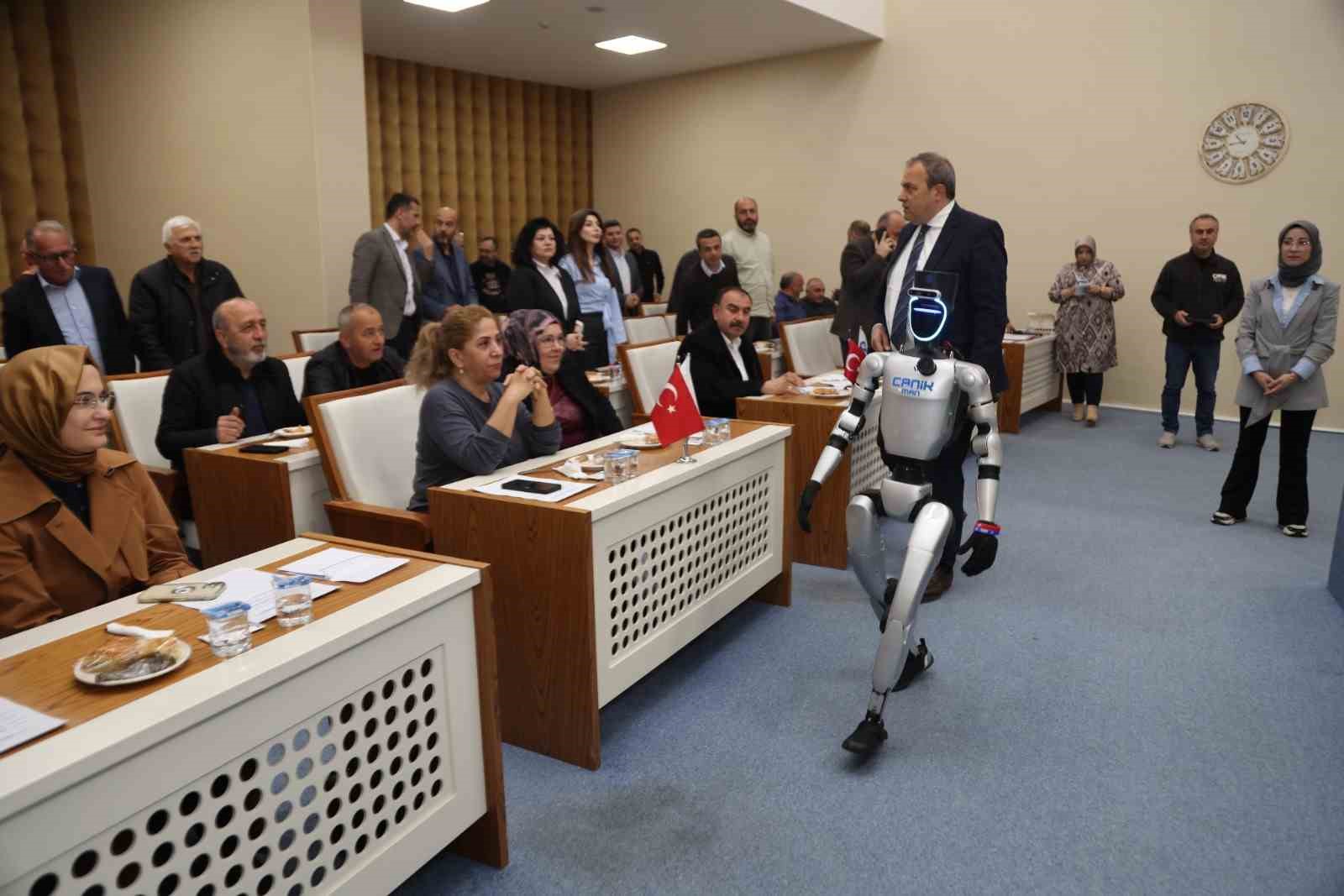 nufusa kayitli robot mecliste heyecanli anlar 0
