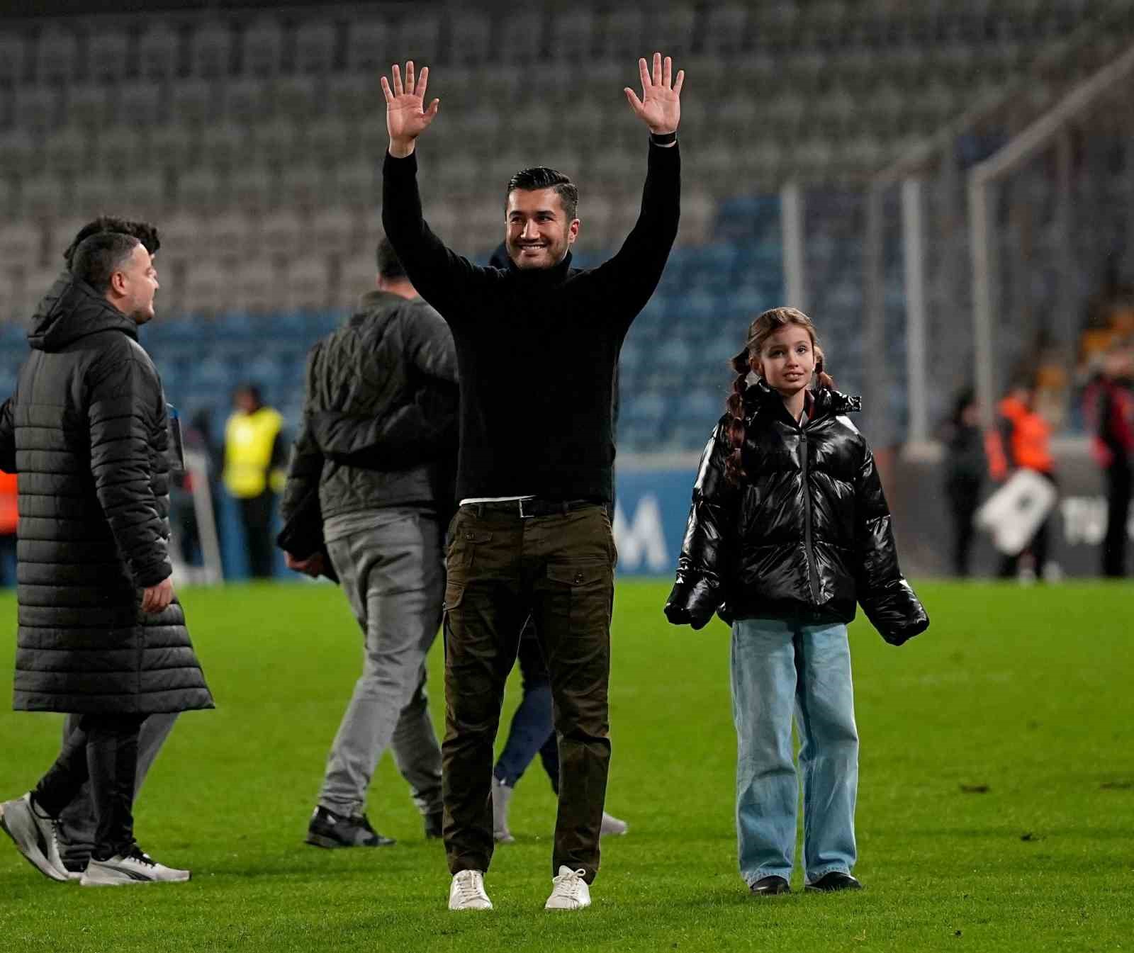 nuri sahin basaksehirin hak etigi yer 7 sira degil 0 XWU9V2IE