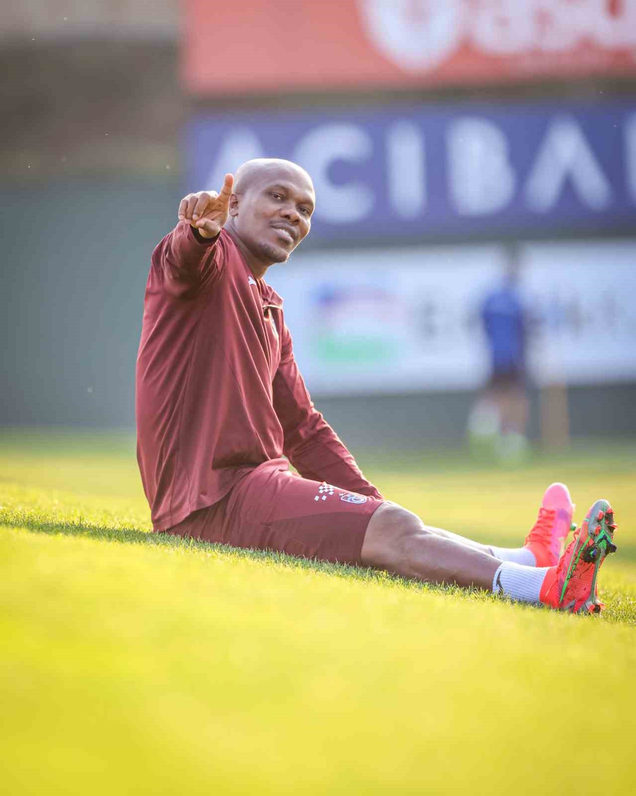 Nwakaeme, dönüş için gün sayıyor 4 nwakaeme donus icin gun sayiyor 0 2z88AN4p