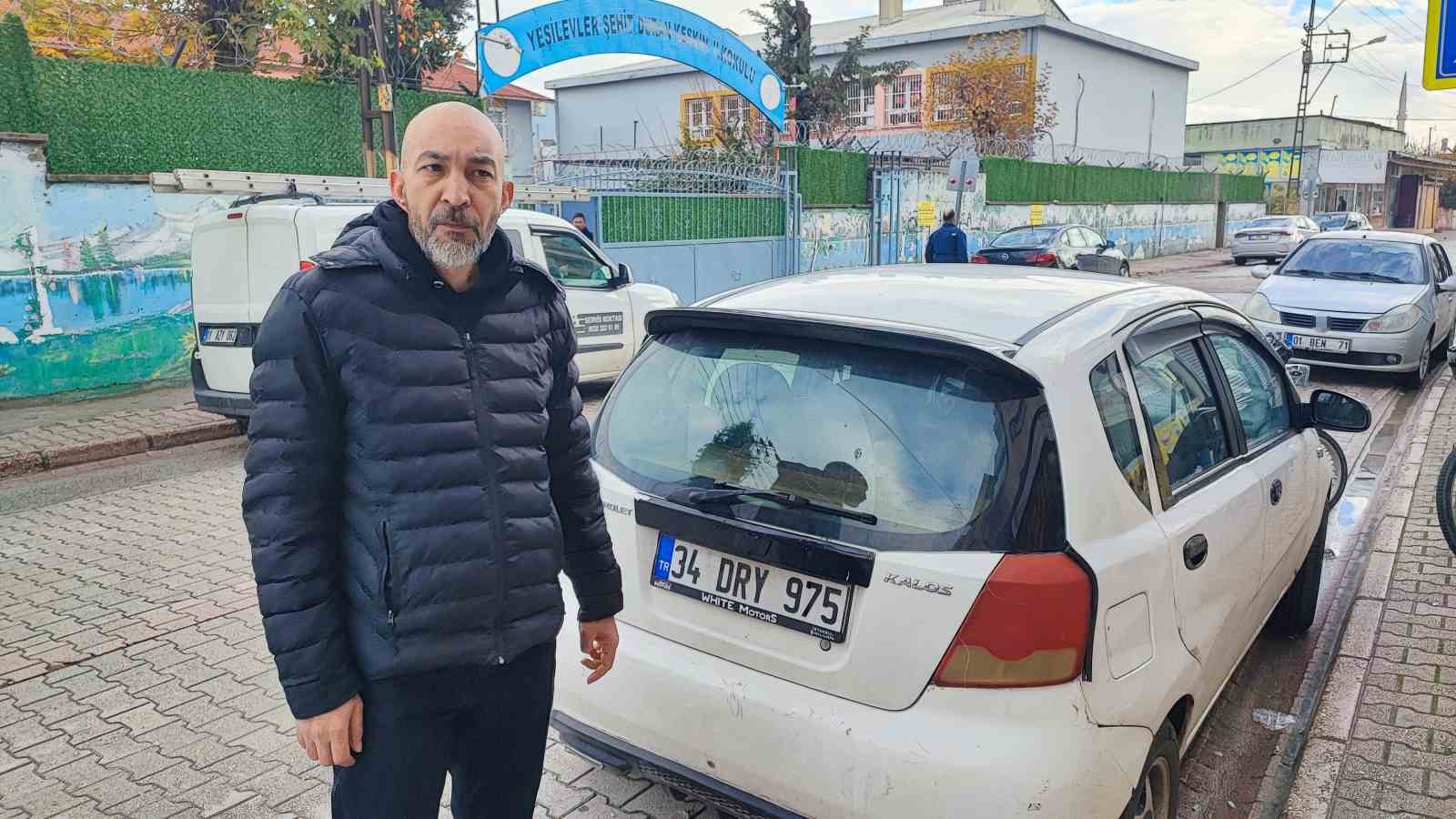 o anlar kamerada okul onunde ogretmene once yumruk atti ardindan ates etti 1 7Pvhl2Zz