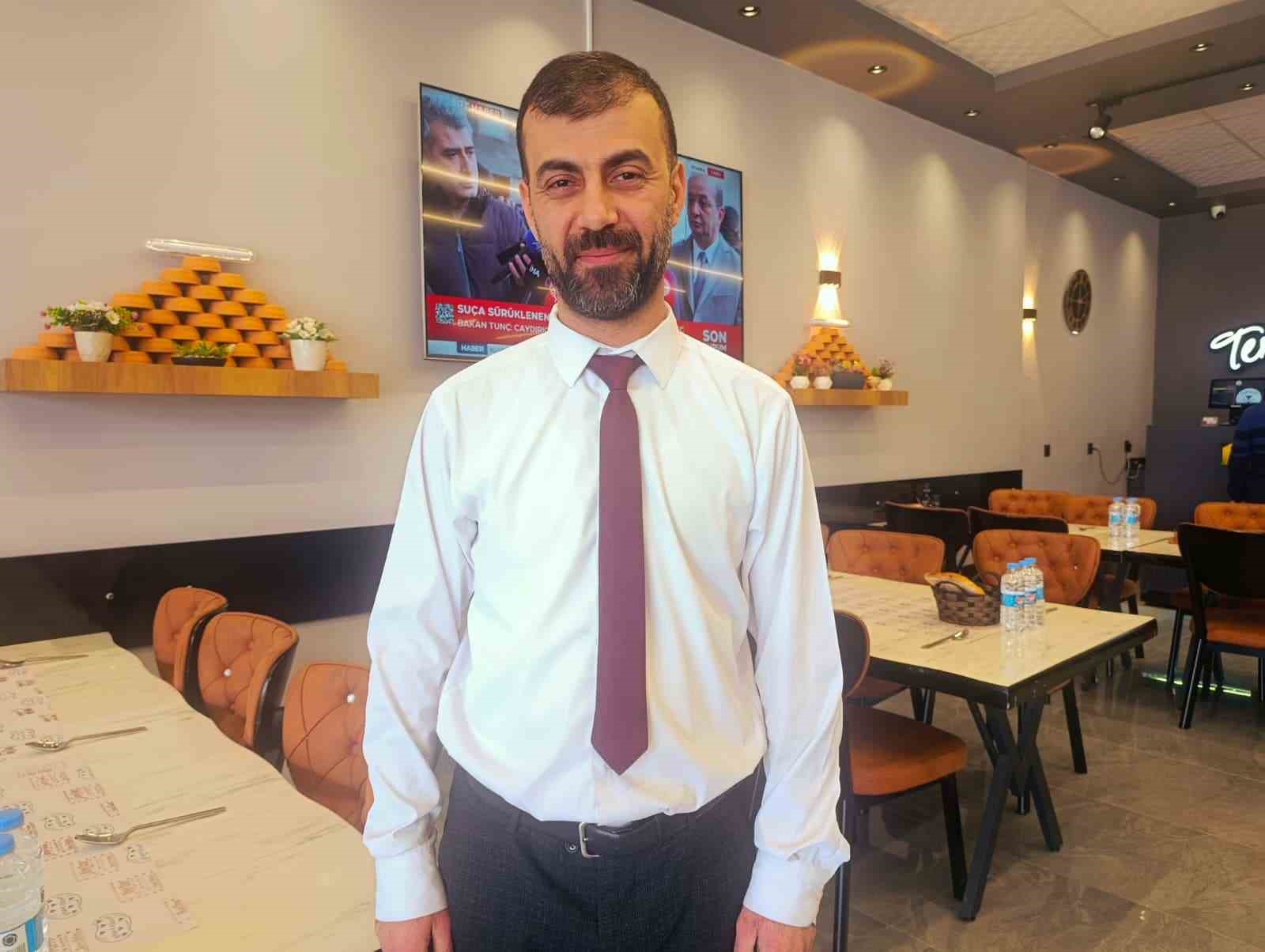 o anlar kamerada sefin heimlich mudahalesi bebegi hayata bagladi 1 VYwB2slA
