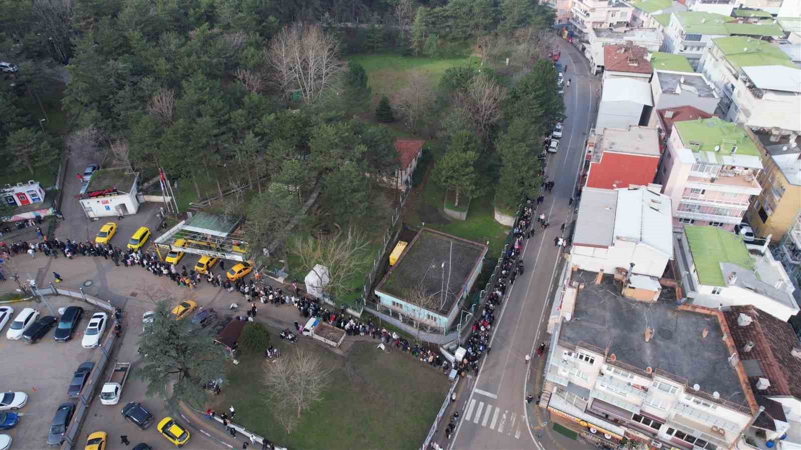 O istasyonda yine aynı manzara 8 o istasyonda yine ayni manzara 4 uvPd5K6X