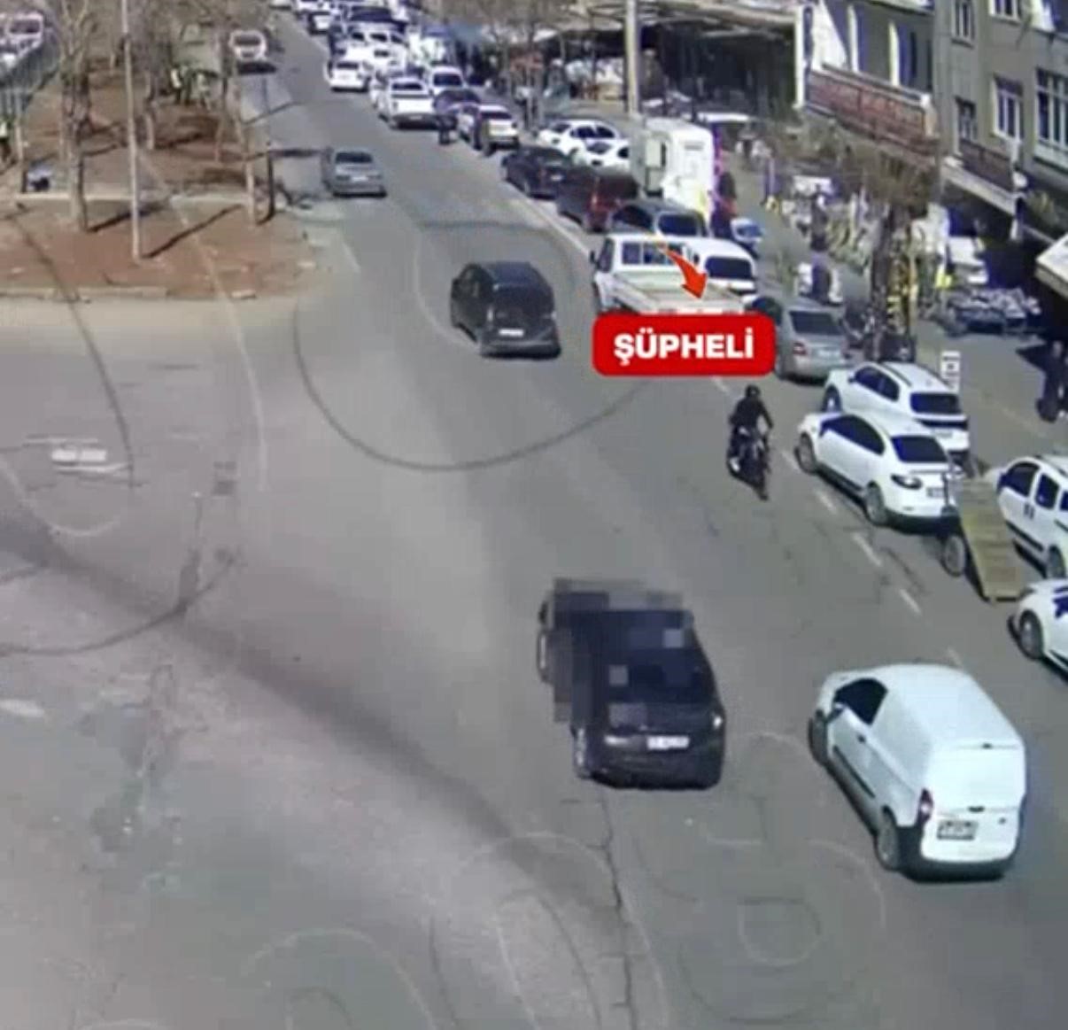 O kaçtı, polis böyle kovaladı: ’Dur’ ihtarına uymamaktan 200 bin TL ceza 6 o kacti polis boyle kovaladi dur ihtarina uymamaktan 200 bin tl ceza 2 krsJR6v8
