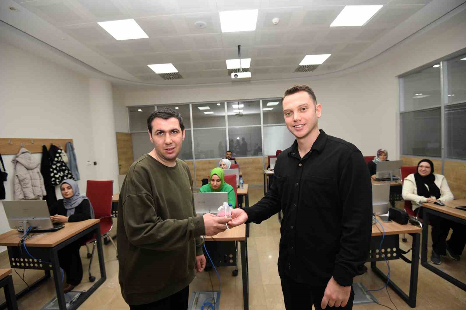 obam ve osmekten farkindalik bulusmasi 3 VPD3M8tz