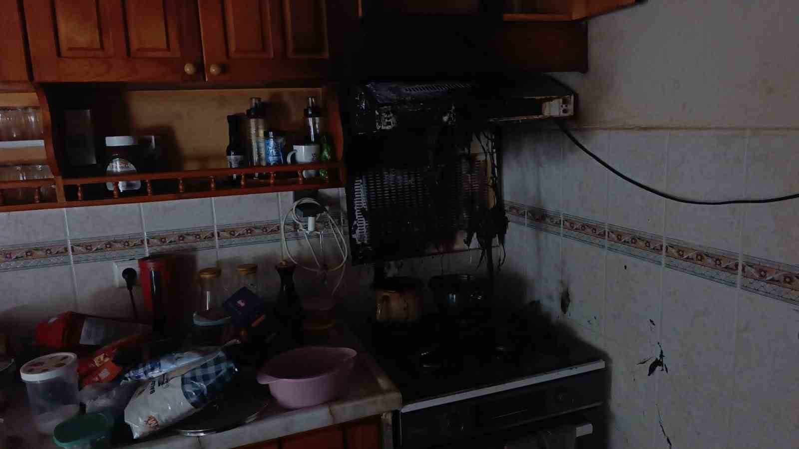 ocakta unutulan fritoz itfaiyeyi alarma gecirdi 2