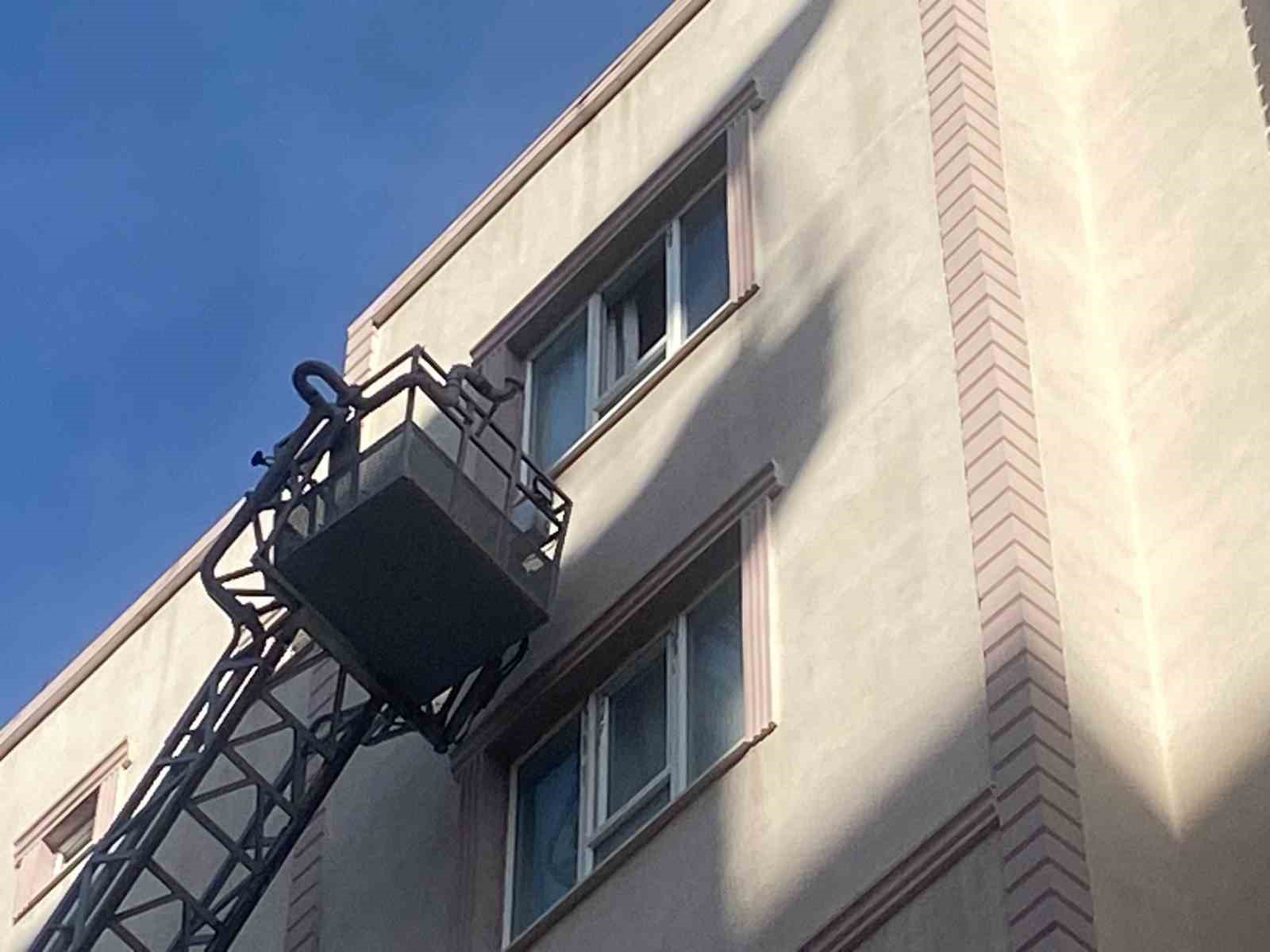 ocakta unutulan yemek panige neden oldu 1 Ifds2Gm4