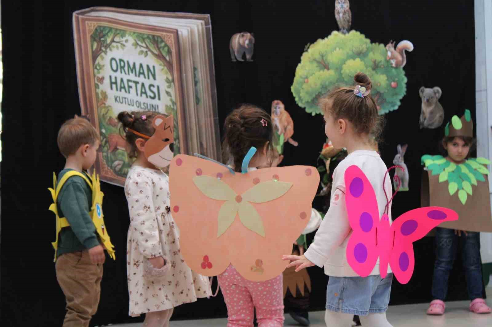 odemiste minik ogrencilere kitap kurdu madalyasi 6 azAwDOwq