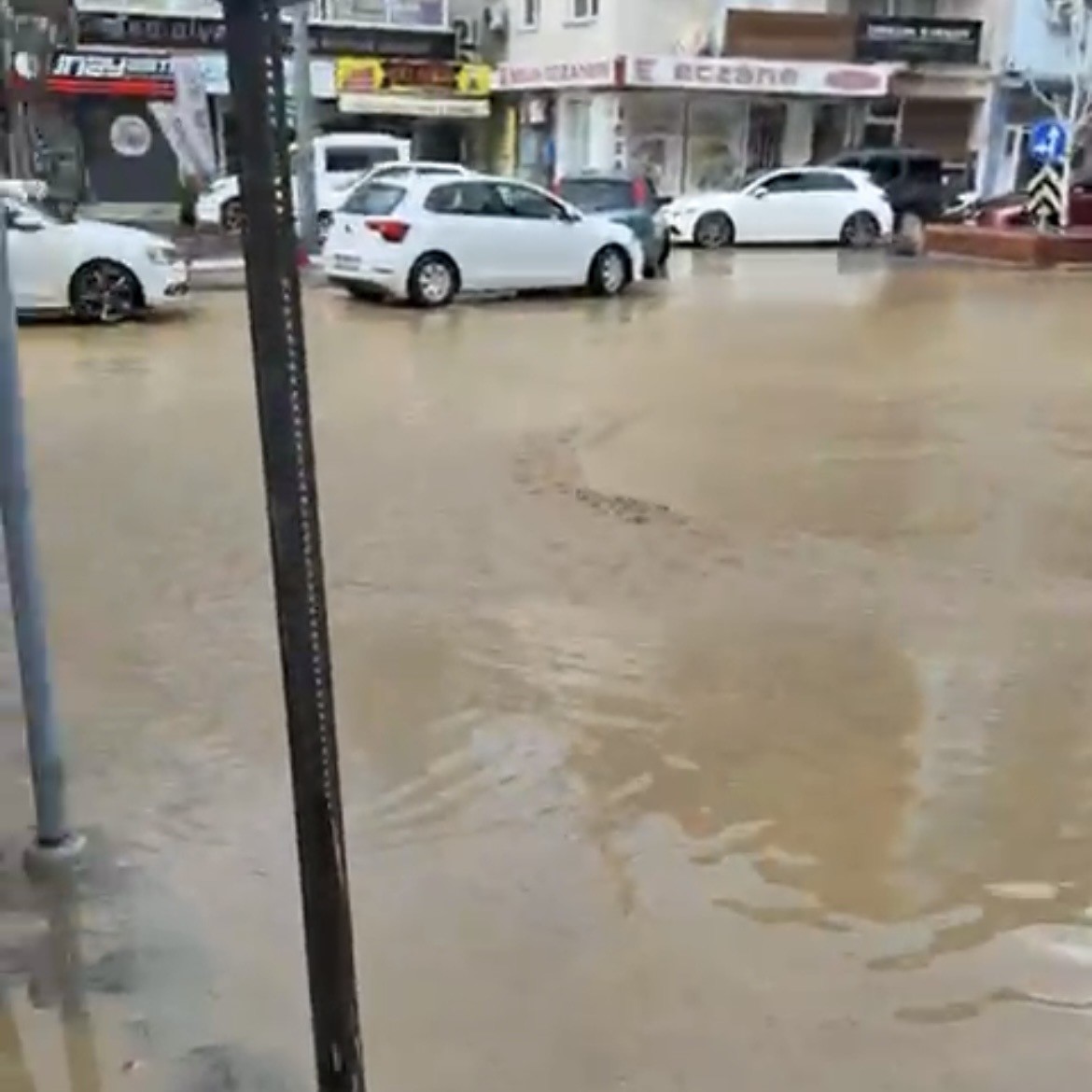 odemiste saganak yagis hayati olumsuz etkiledi 2 tL9qYRO9