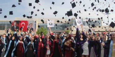 odude-3-bin-200-ogrencinin-mezuniyet-heyecani-tfBktQgb.jpg