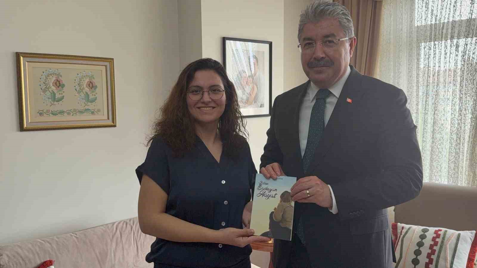 odullu ve ilk doktorali isitme engelli muhendis cifte validen anlamli ziyaret 4 iHprvbKG