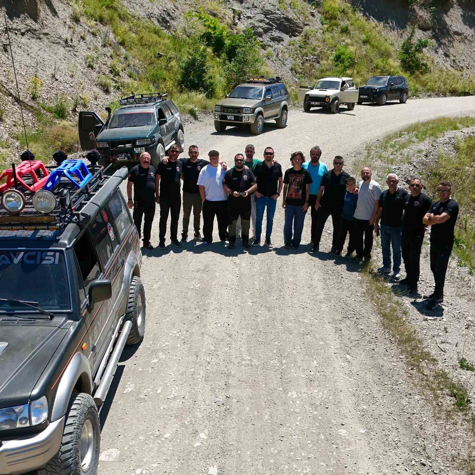 off road tutkunlari 1850 rakimda turk bayragi acti 4 kRqZpDNs