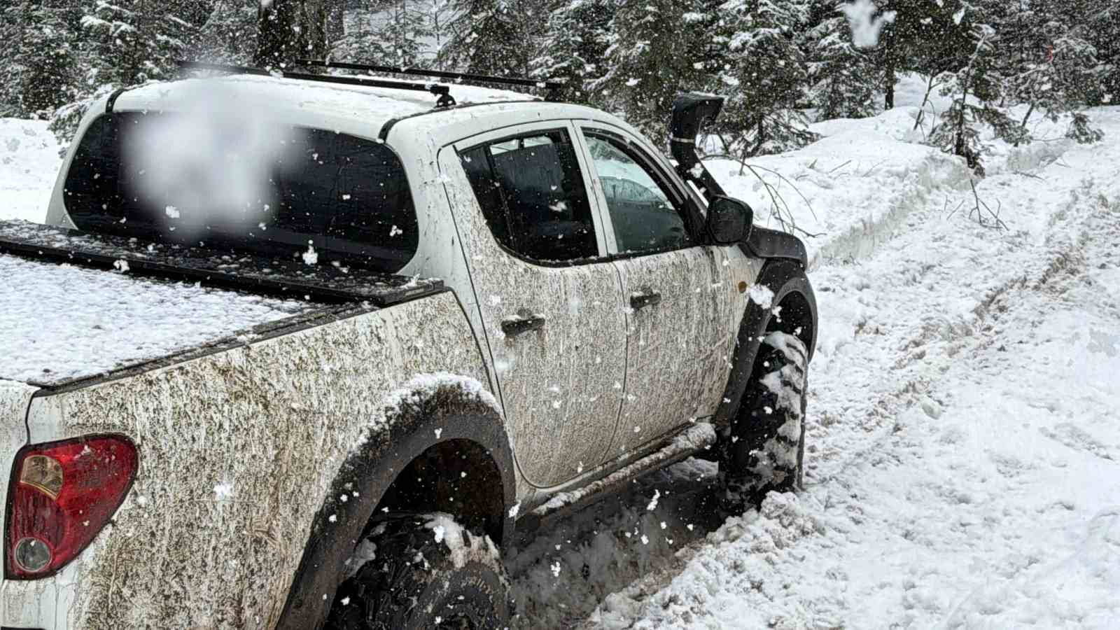 Off-Road tutkunları karla buluştu 6 off road tutkunlari karla bulustu 2 GhFntQUr