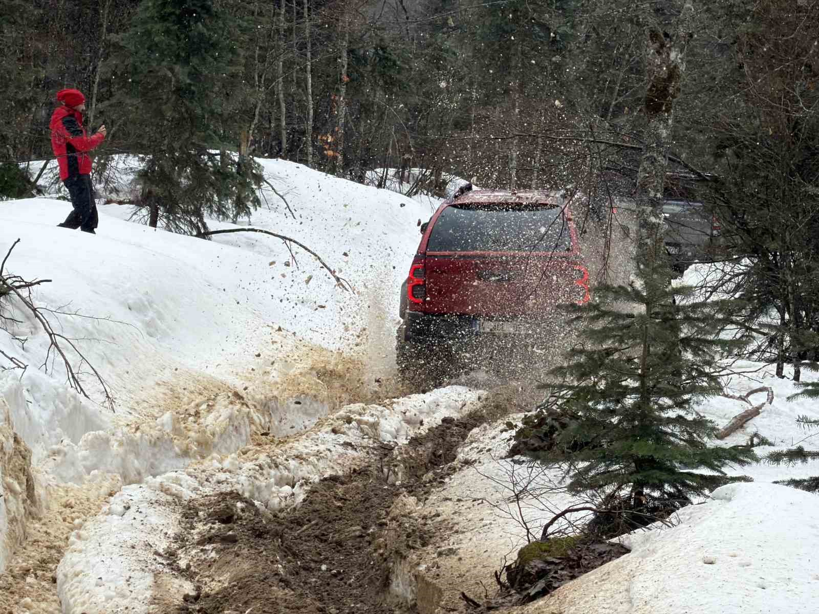 Off-Road tutkunları karla buluştu 10 off road tutkunlari karla bulustu 6 1y98Ueh6