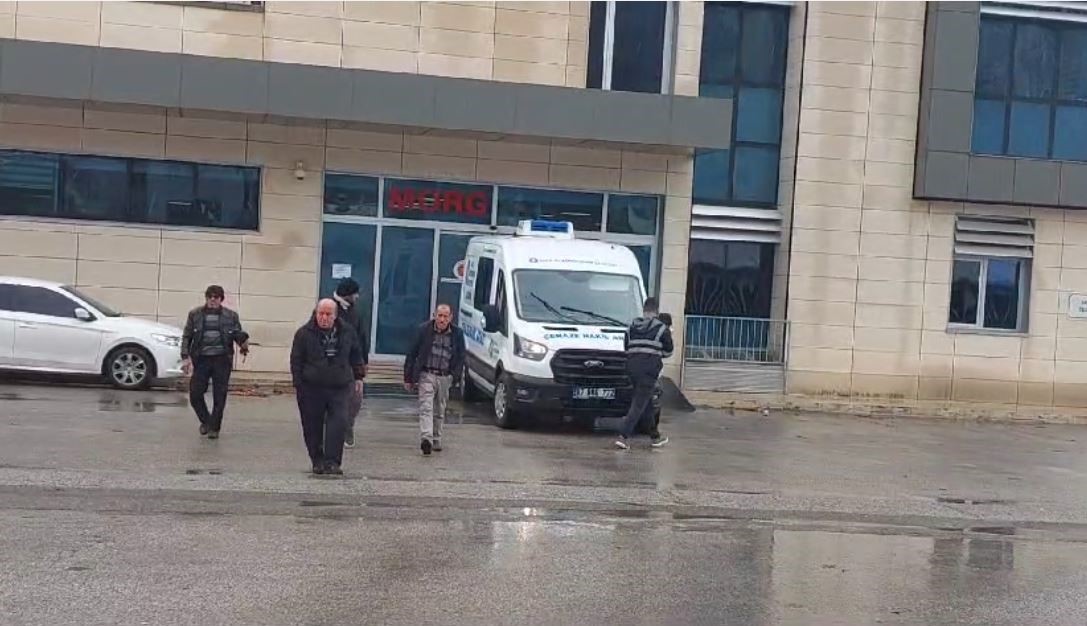 oglu bicaklanarak oldurulen anne gozyaslari icinde adalet istedi tarla gibi yapmis oglumu 5 Zb8HA8zS