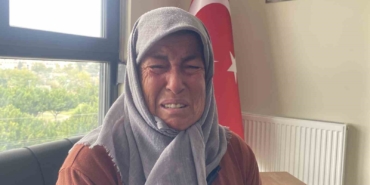 oglu-bicaklanarak-oldurulen-anne-gozyaslari-icinde-adalet-istedi-tarla-gibi-yapmis-oglumu-DeeNNNW6.jpg