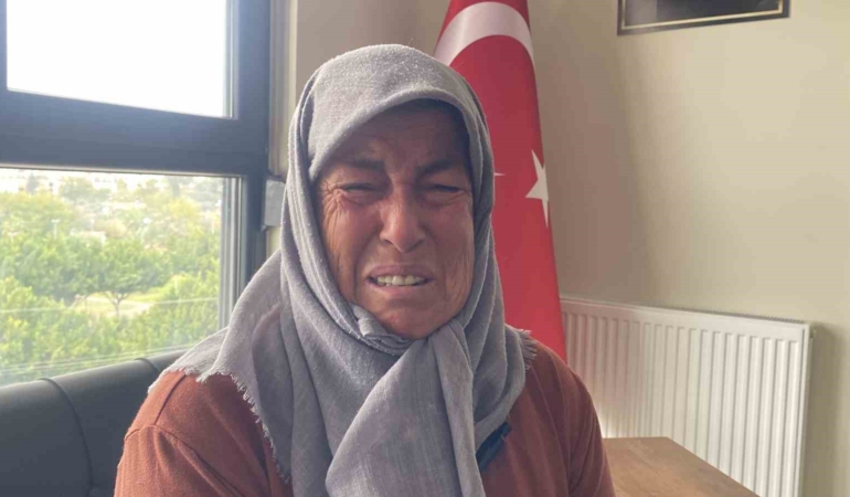 oglu-bicaklanarak-oldurulen-anne-gozyaslari-icinde-adalet-istedi-tarla-gibi-yapmis-oglumu-DeeNNNW6.jpg