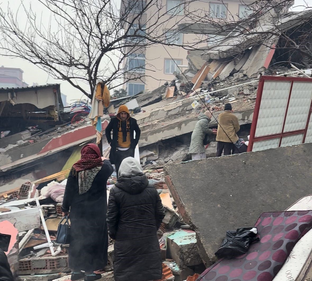 Oğlu depremde hayatını kaybetti, baba binden fazla canın kurtarılmasına öncülük etti 5 oglu depremde hayatini kaybetti baba binden fazla canin kurtarilmasina onculuk etti 1 aKdppyLX
