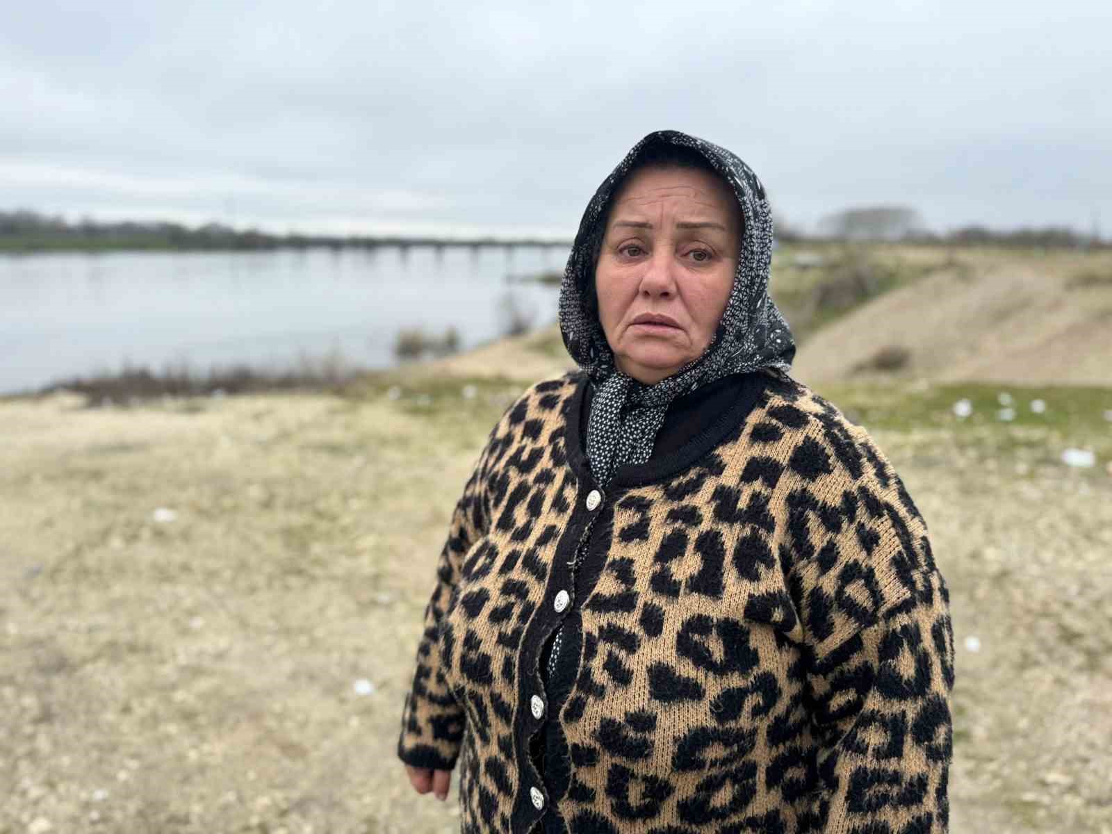 oglu nehirde kaybolan annenin 4 gundur gozu yasli bekleyisi 3