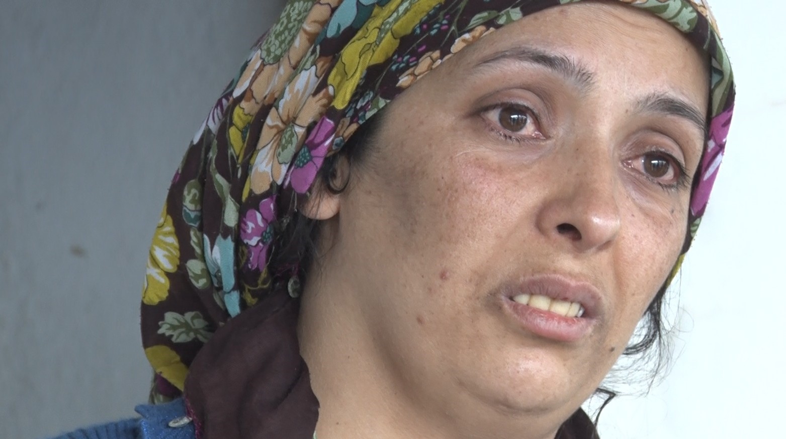 "Oğlum çık gel" feryadı: Annenin iki gündür endişeli bekleyişi gözyaşlarına döndü 6 oglum cik gel feryadi annenin iki gundur endiseli bekleyisi gozyaslarina dondu 2 vGmXdOiM