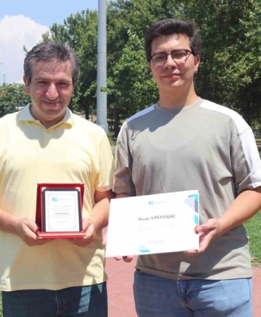 ogluna-destek-icin-51inde-universiteye-basladi-bolumu-birincilikle-tamamladi-kyUGAOiP.jpg