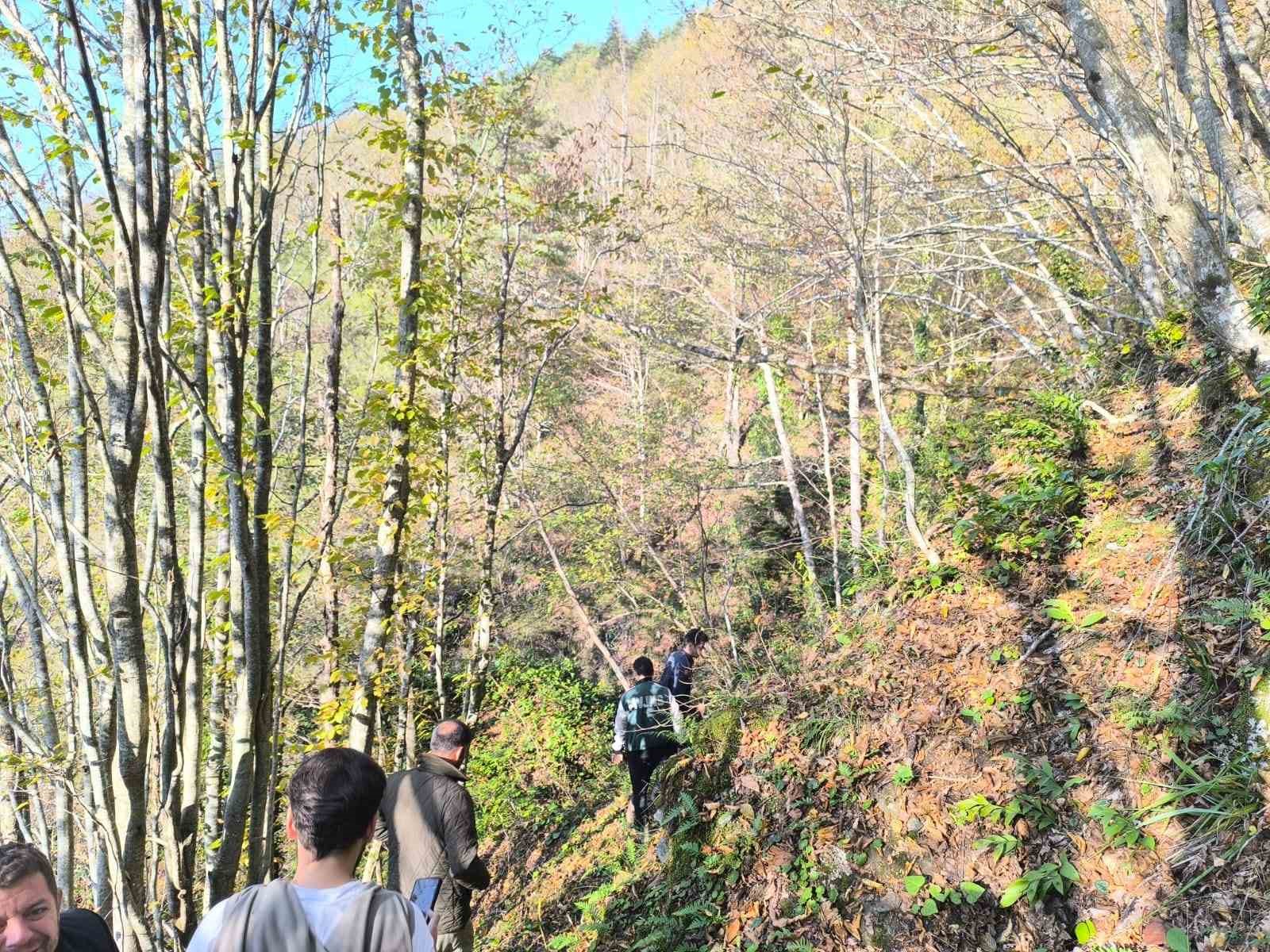 oglundan sonra anneden de kahreden haber 200 metre mesafede cansiz bedenine ulasildi 0 jWWVCf4U