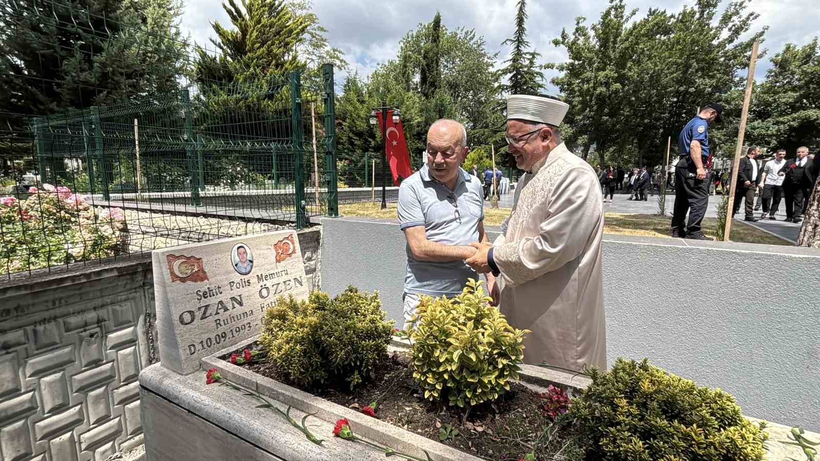 Oğlunu 15 Temmuz’da şehit veren acılı baba: "Acımız hala aynı" 7 oglunu 15 temmuzda sehit veren acili baba acimiz hala ayni 3 68reJNvO