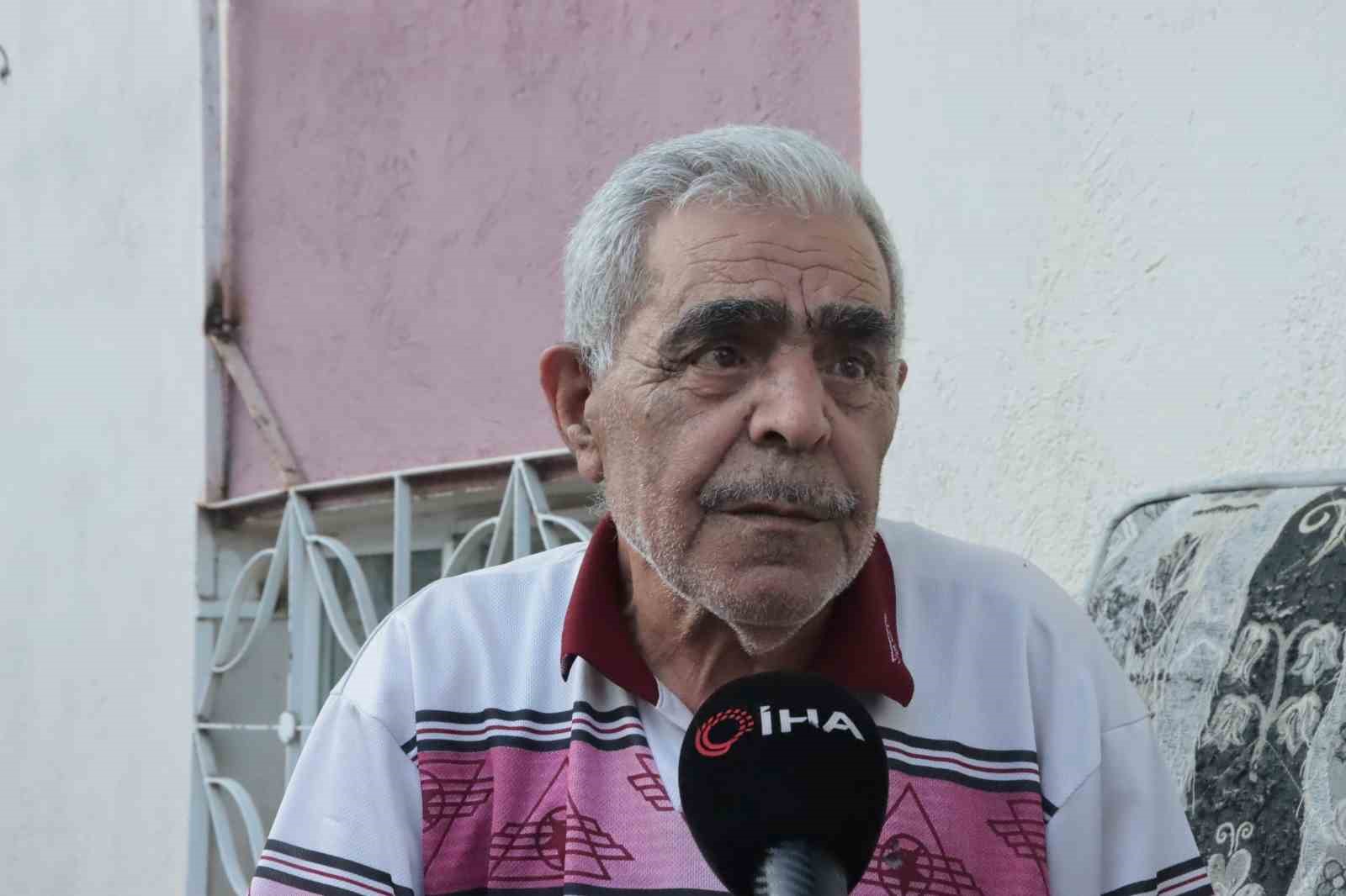 Oğlunun akülü tekerlekli sandalyesini yaktığı babaya akülü araç hediye edildi 3 oglunun akulu tekerlekli sandalyesini yaktigi babaya akulu arac hediye edildi 0 1aE4NqGf