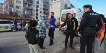 oglunun-kaza-yaptigini-duyan-anne-benim-cocugum-nerede-diye-agladi-feunaP1n.jpg