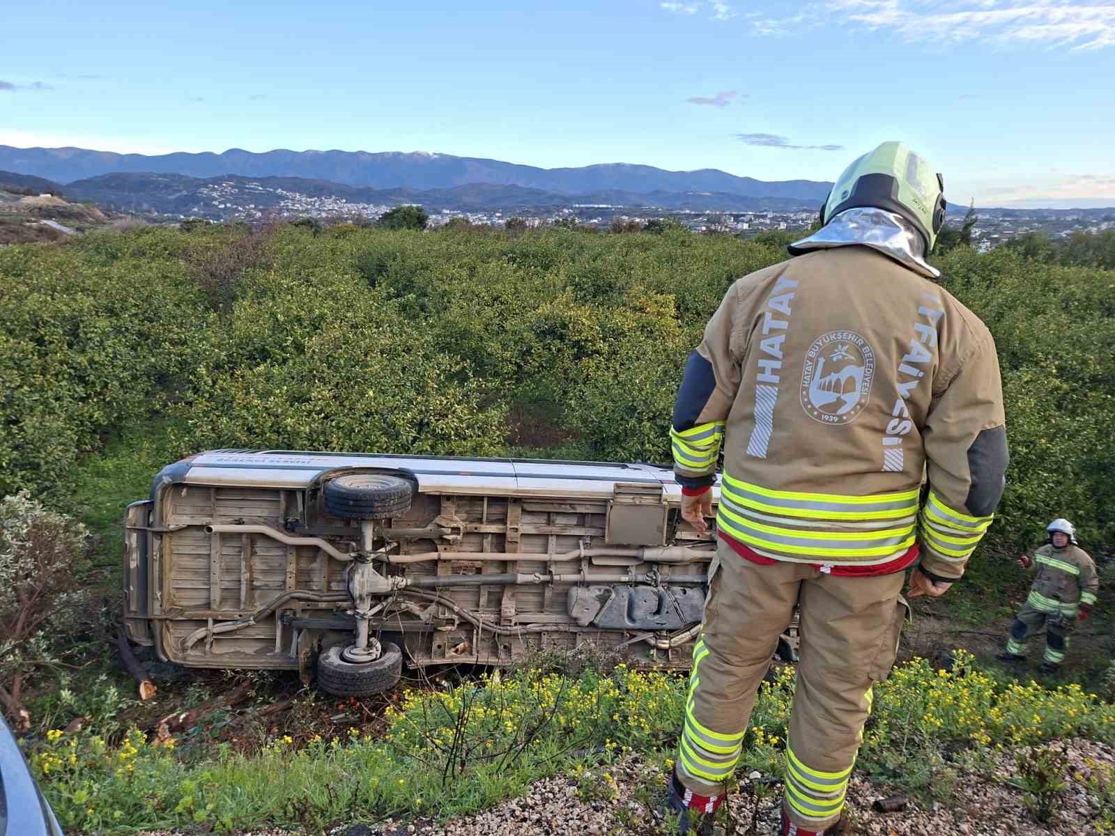 ogrenci servisi narenciye bahcesine uctu 9 yarali 1 9vOgyyAC