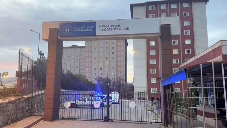 ogrenci yurdunun 4uncu katindan dusen universiteli genc kiz hayatini kaybetti 1 X78TOium
