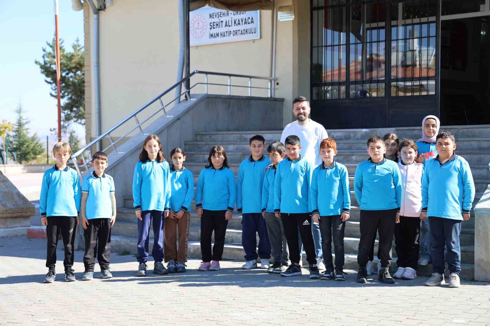 ogrenciler hem cevre bilincini hem hayvan sevgisini bir araya getirdi 5 R9ilWVTZ