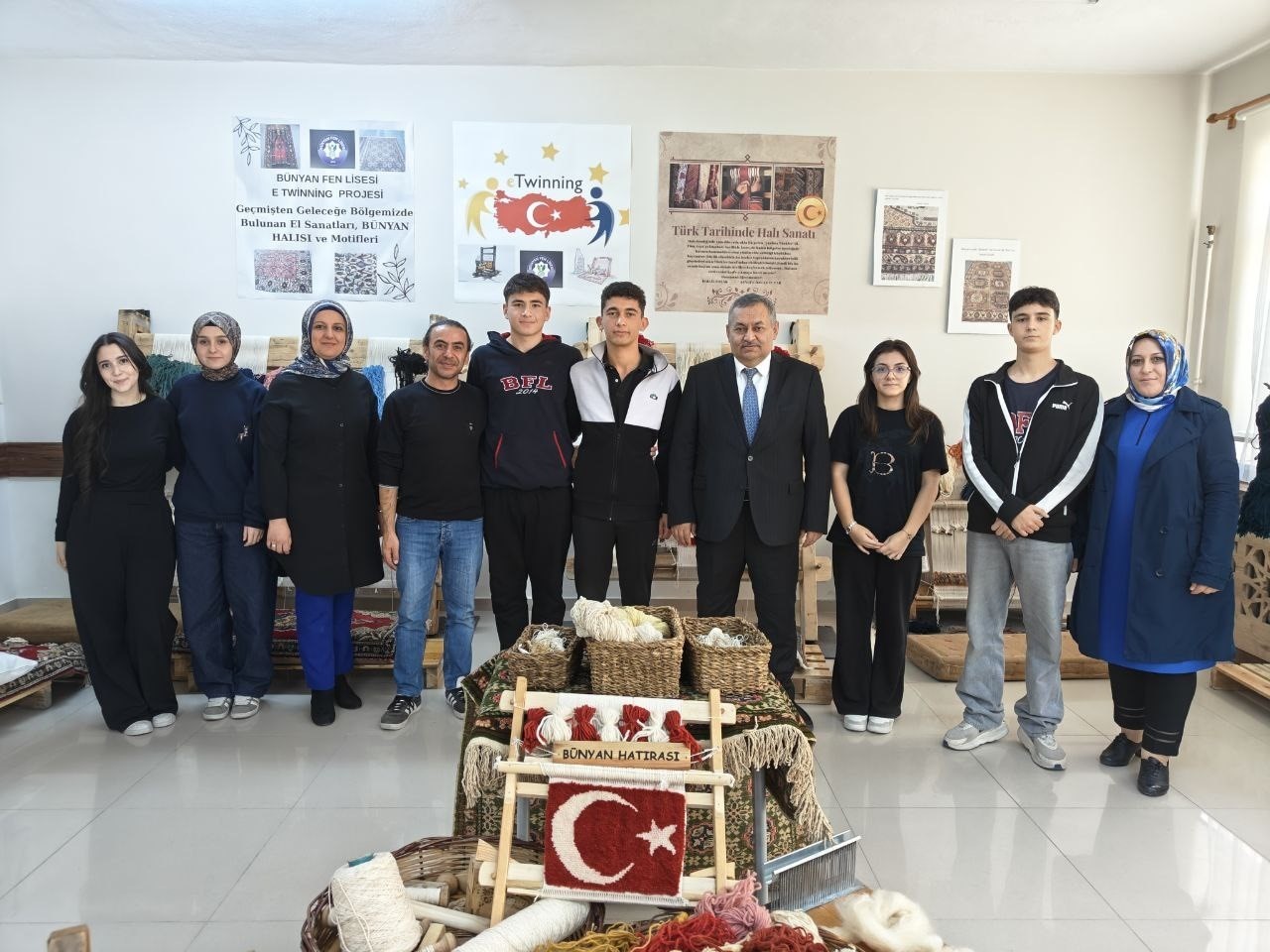ogrenciler ilcenin gelenegini okulda yasatiyor 0 jAEUzKEv