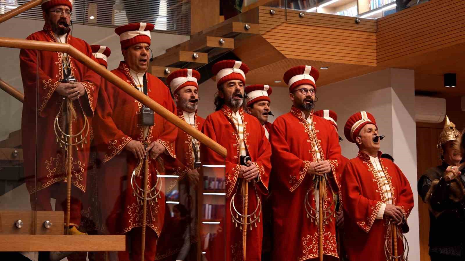 ogrenciler marsla girdi mehterle karsilandi 7 G2k9NPnj