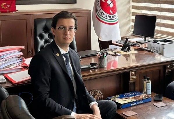 ogrenciler savciyi sorguya cekti 2 nBzXbZcN
