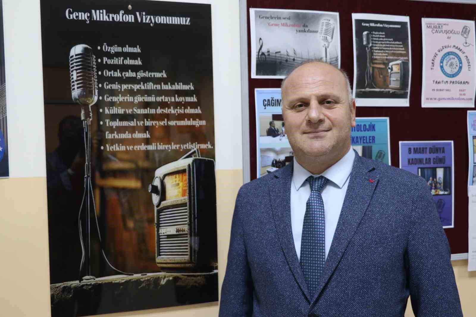 ogrenciler sinav stresini genc radyo ile asiyor 5 8vFTN48L