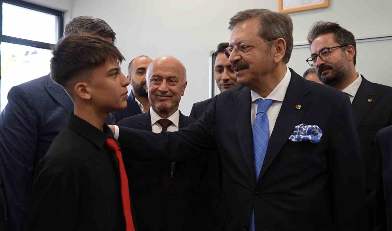 ogrenciler talep etti hisarciklioglu togg fabrikasi ziyaretine onay verdi 0