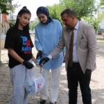 ogrencilerden-cevre-duyarliligi-ve-dayanisma-ornegi-qejxxljO.jpg