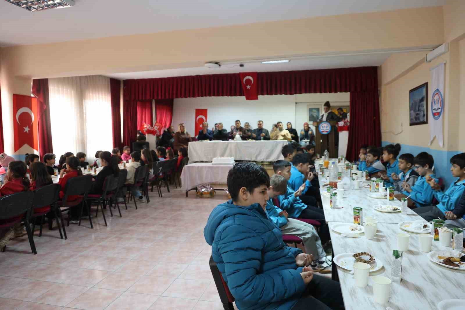 ogrencilerden gonullere dokunan iyilik seferberligi 7 nfrASa7R