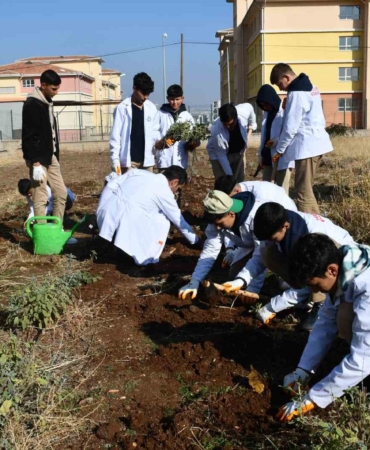 ogrencilere-tohumdan-sofraya-tarim-egitimi-JGcJrZRa.jpg