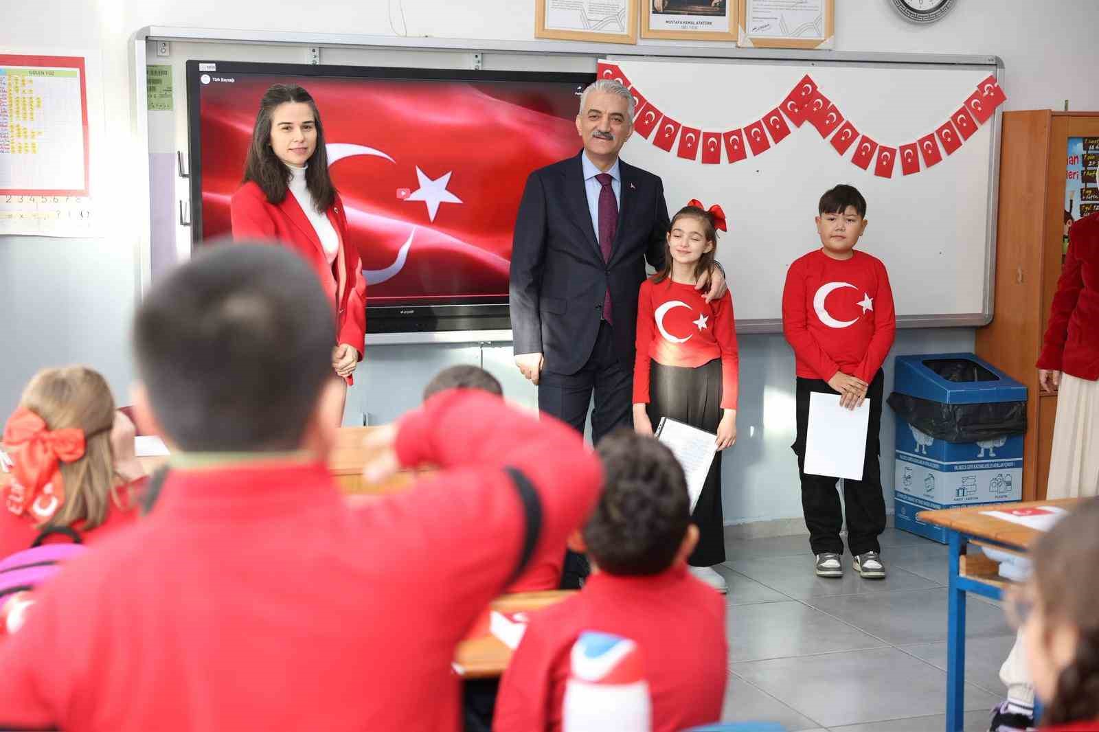 ogrencilerin bayrak sevgisi dikkat cekti 7 h3dstfRW